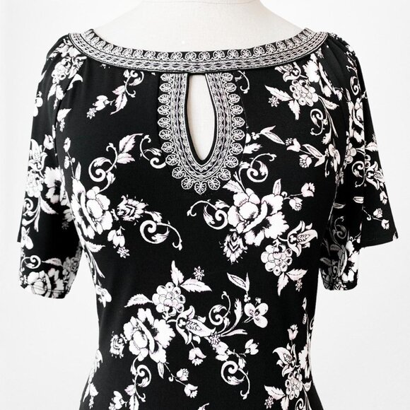 Vintage Y2K Black White Printed Knee Length Boho Knit Sheath Dress Size M - Picture 6 of 6